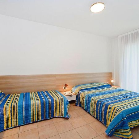 Apartment In Caorle With Heating Exterior foto